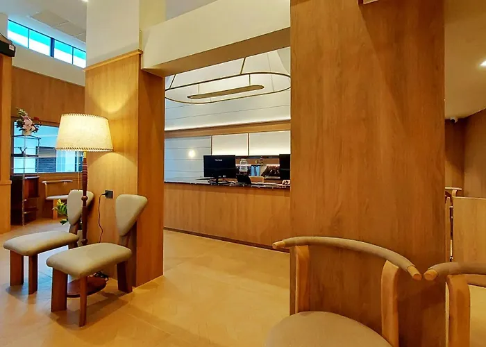 Marwin Monique Hotel 4*